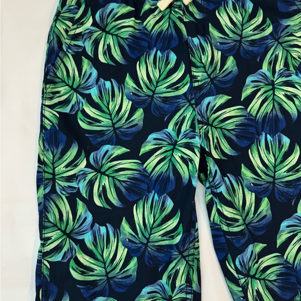 NWT, PLACE The Children’s Place Green and Blue Tropical Leaf Boy Shorts Size 12 - Picture 2 of 12